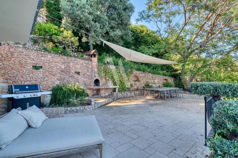 Villa - 200 m² - 5 pièces