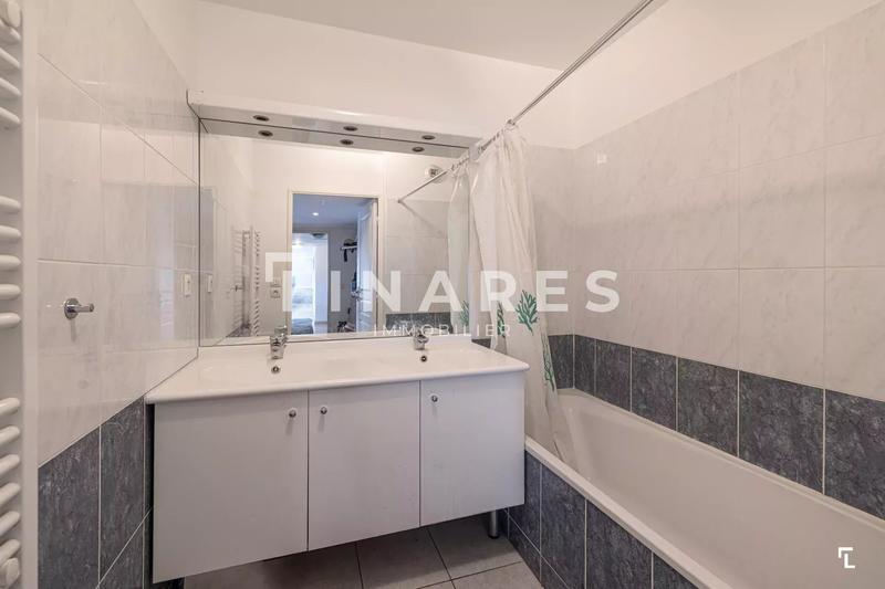 Appartement - 87 m² - 4 pièces