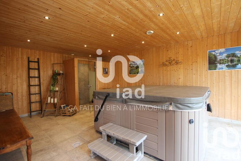 Maison - 469 m² - 18 pièces