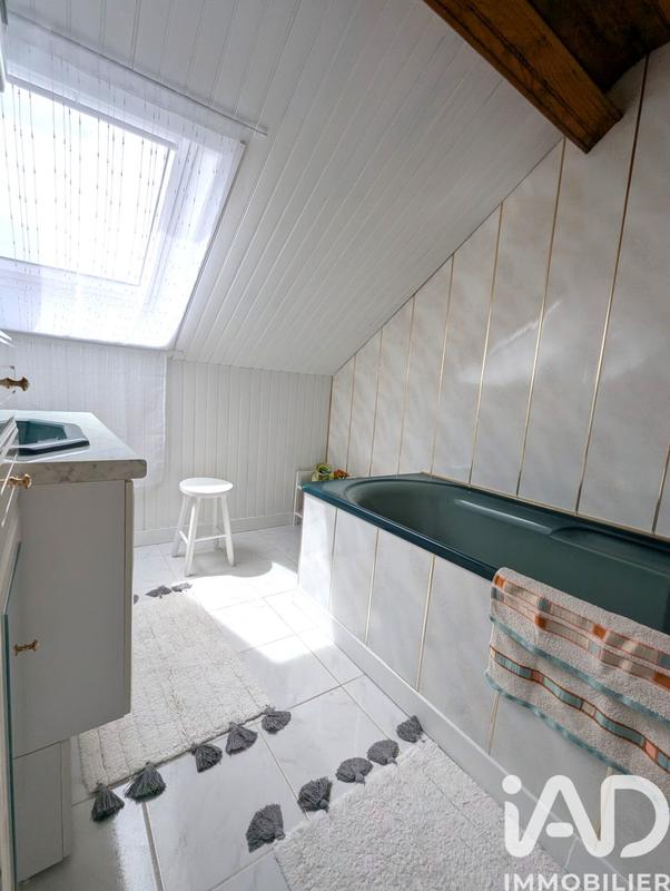 Maison - 164 m² - 8 pièces