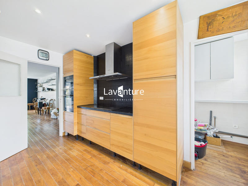 Appartement - 99 m² - 4 pièces