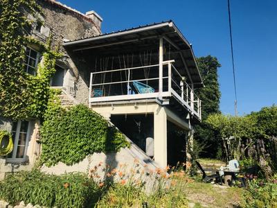 Maison en pierre - 154 m² - 6 pièces
