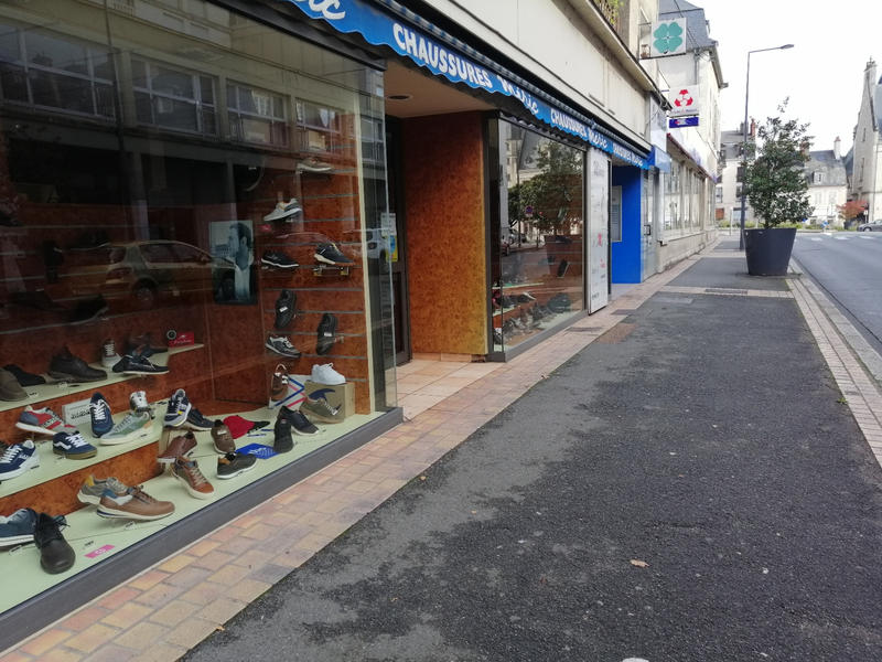 Local commercial - 256 m²