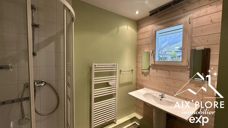 Maison - 137 m² - 6 pièces