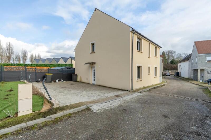 Maison - 150 m² - 5 pièces