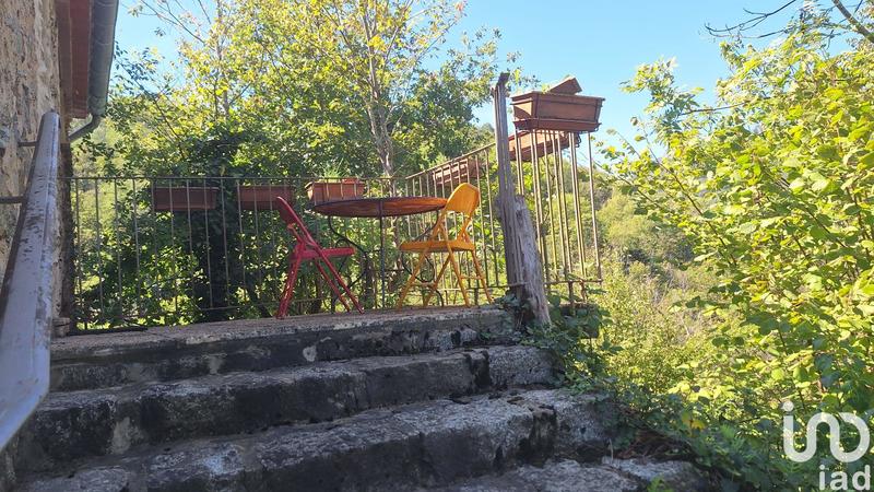 Maison - 300 m² - 13 pièces