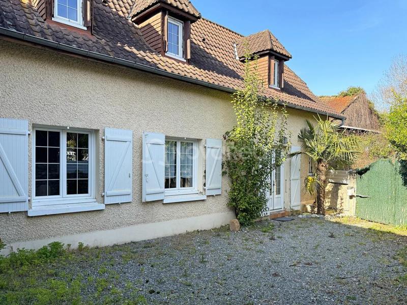 Maison - 92 m² - 4 pièces