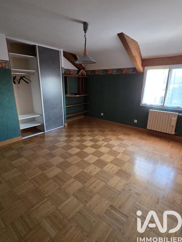 Maison - 210 m² - 8 pièces