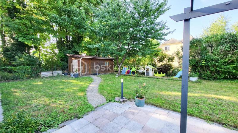 Maison traditionnelle - 120 m² - 5 pièces