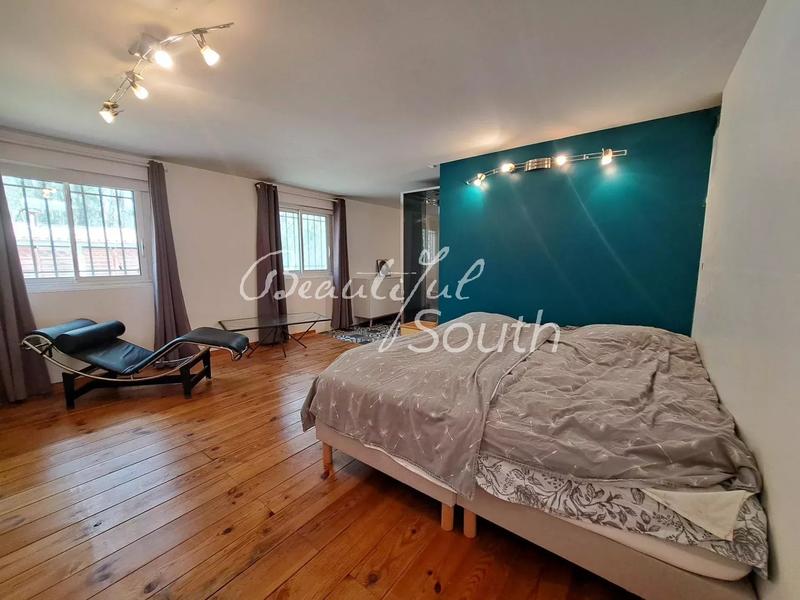 Mas - 350 m² - 10 pièces