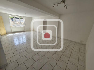 Maison - 175 m² - 9 pièces