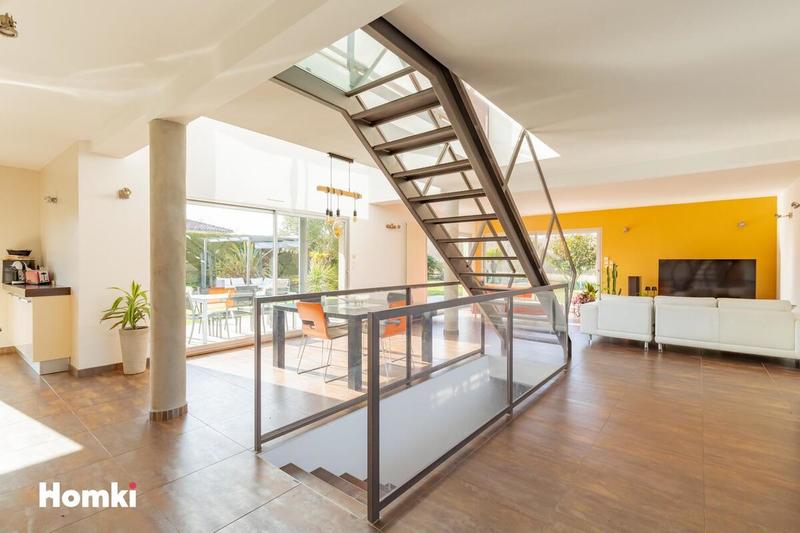 Maison - 160 m² - 5 pièces