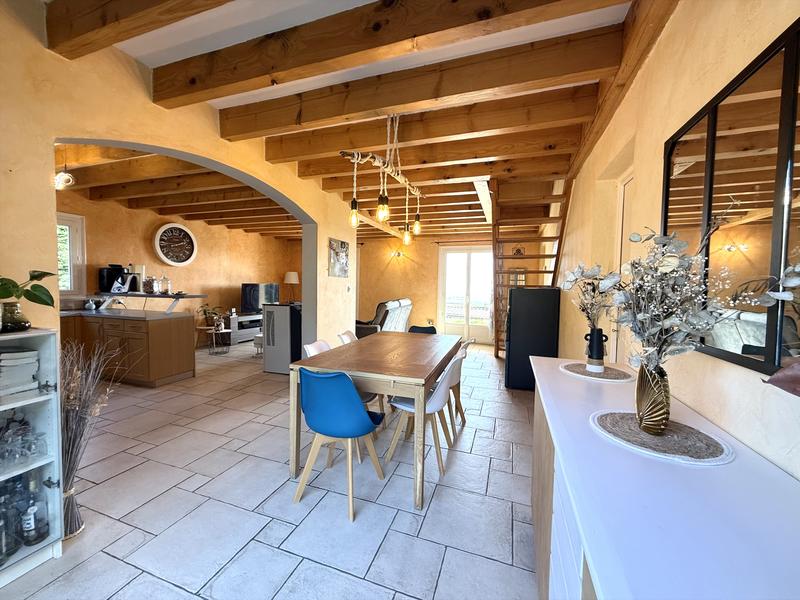 Villa - 102 m² - 7 pièces