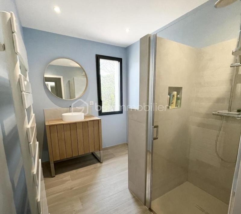 Villa - 200 m² - 6 pièces