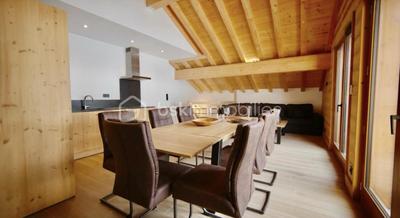 Duplex - 179 m² - 5 pièces