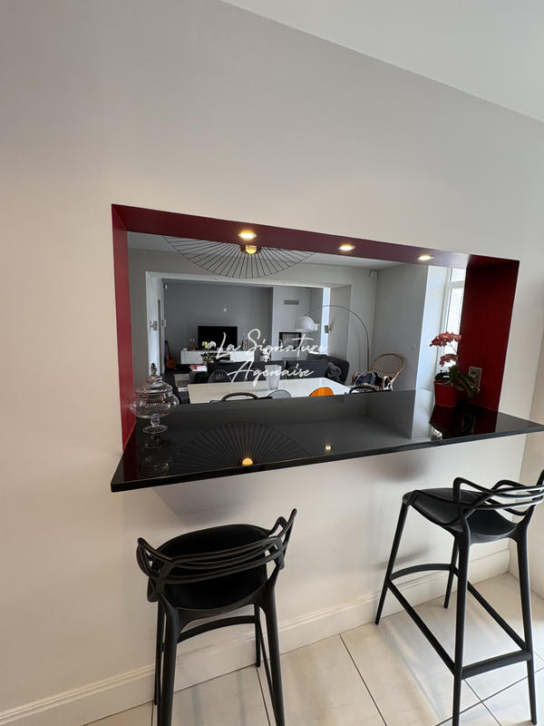 Maison - 215 m² - 6 pièces