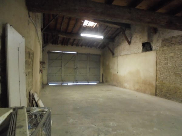 Parking / Garage - 120 m²