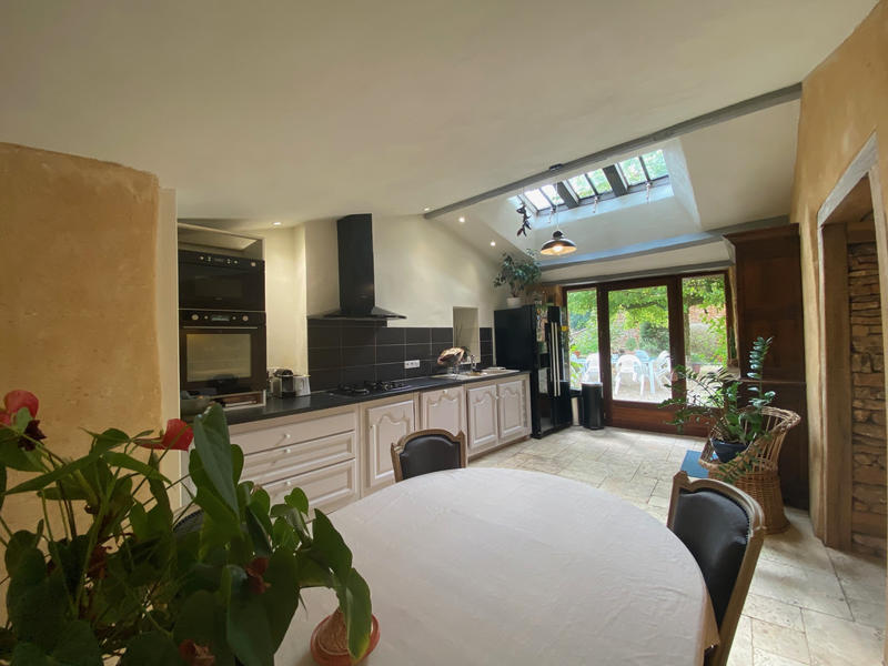 Maison - 141 m² - 7 pièces