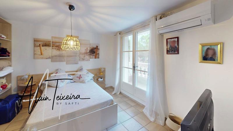 Maison - 160 m² - 8 pièces