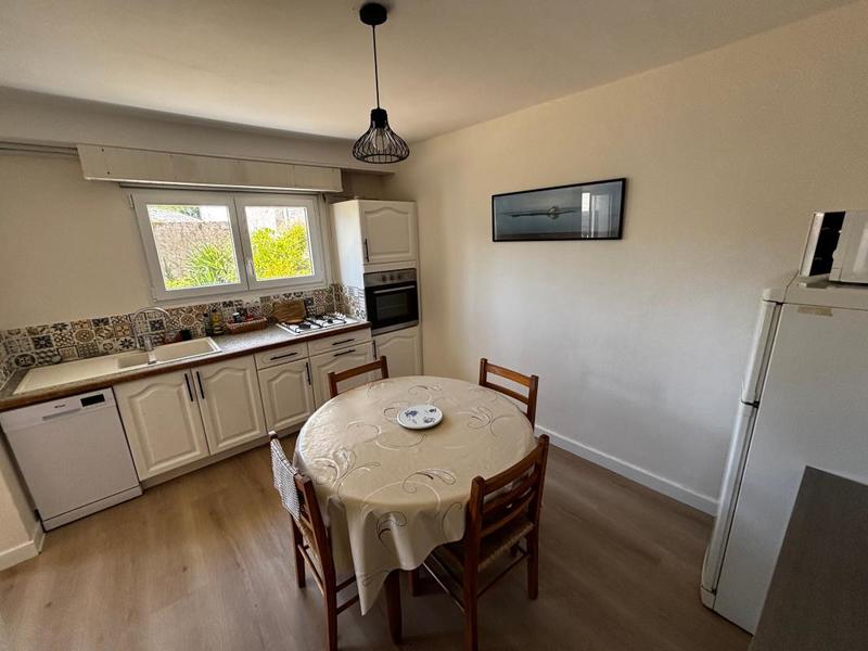 Maison - 212 m² - 9 pièces