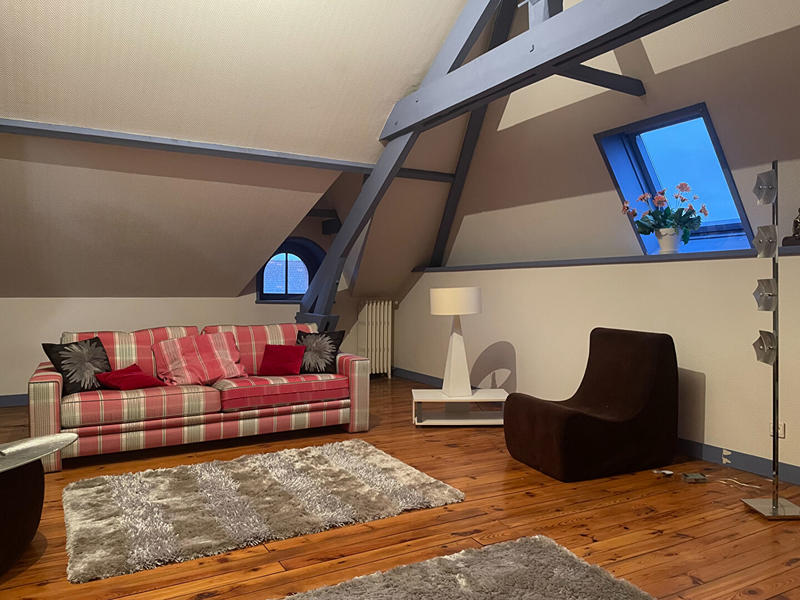 Maison - 299 m² - 8 pièces