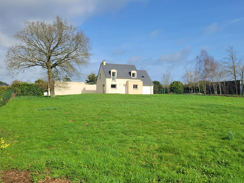 Maison - 90 m² - 5 pièces