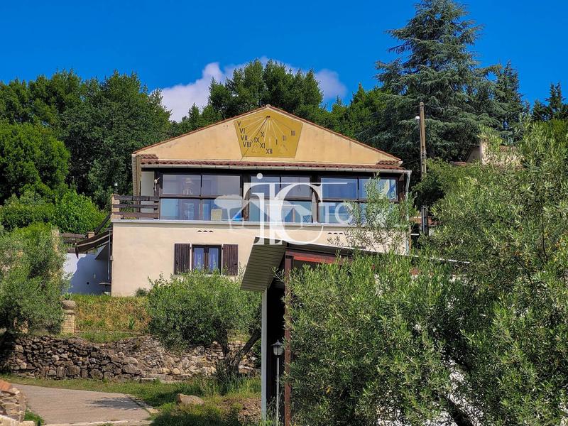 Maison - 135 m² - 4 pièces