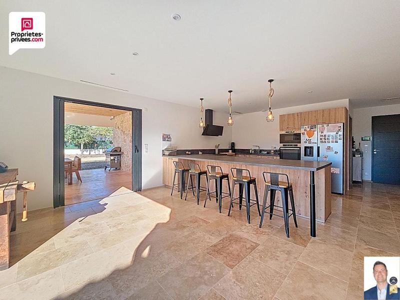 Villa - 140 m² - 4 pièces