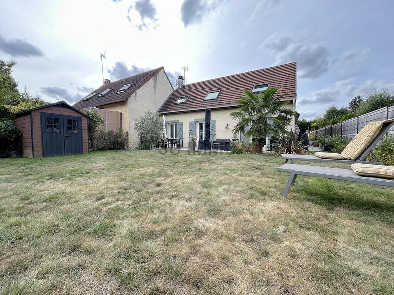 Maison - 140 m² - 5 pièces