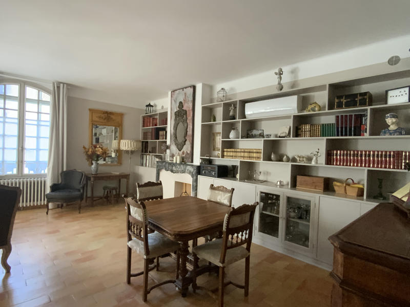 Appartement - 79 m² - 2 pièces