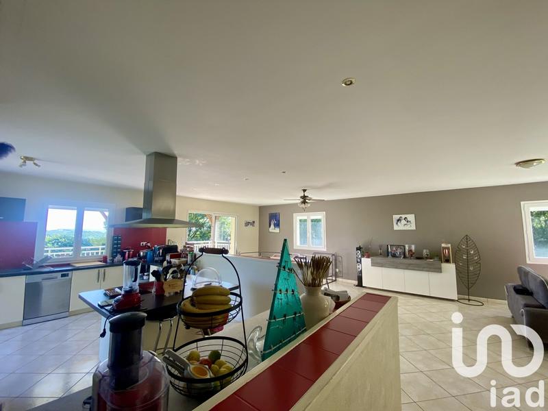 Maison - 115 m² - 4 pièces