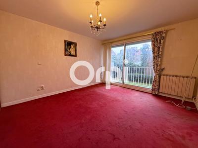 Appartement - 120 m² - 5 pièces