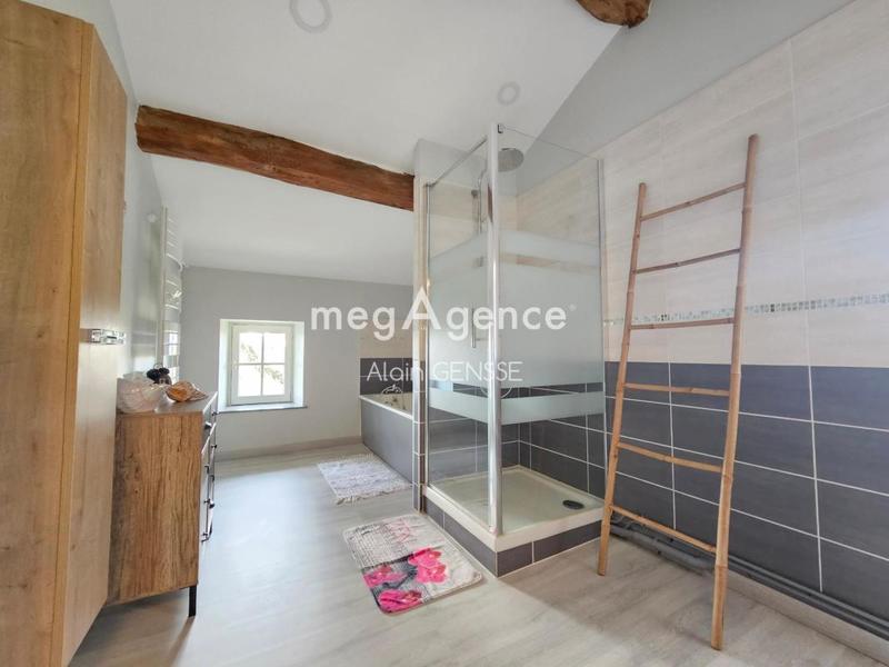 Maison - 295 m² - 8 pièces