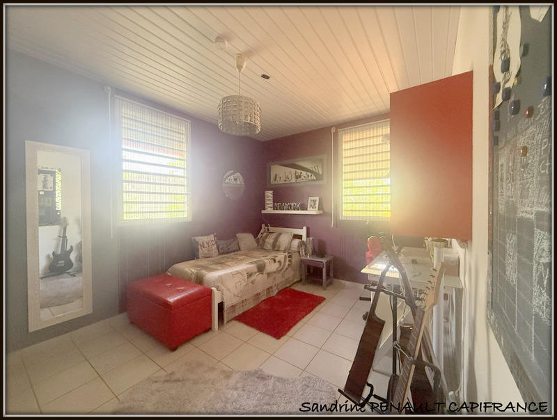 Maison - 91 m² - 5 pièces