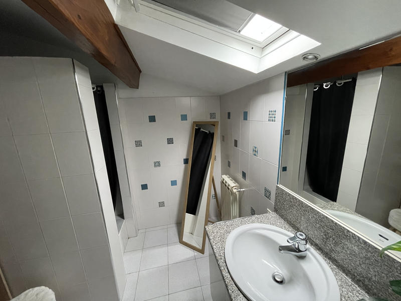 Maison - 222 m² - 6 pièces