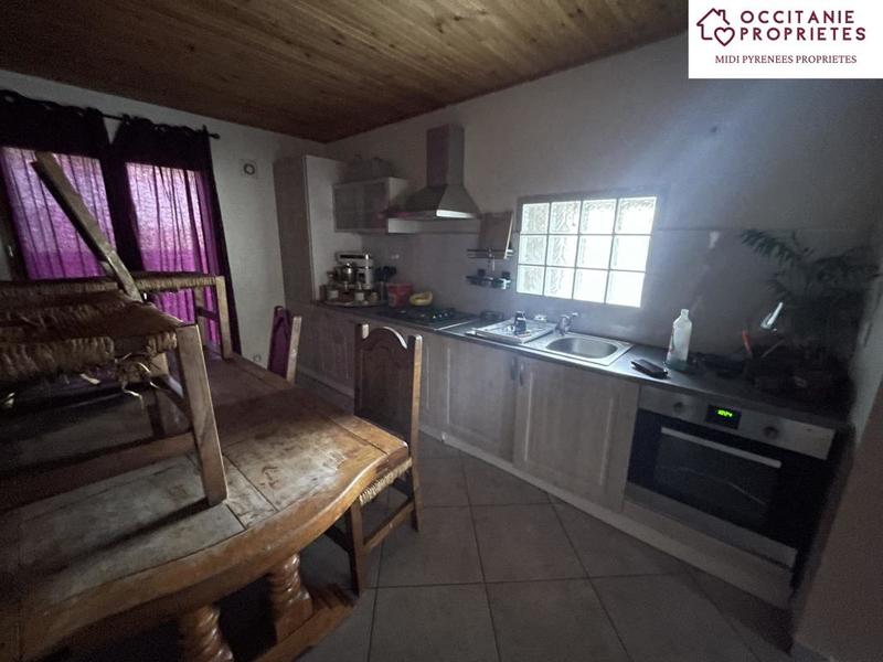 Maison - 200 m² - 9 pièces