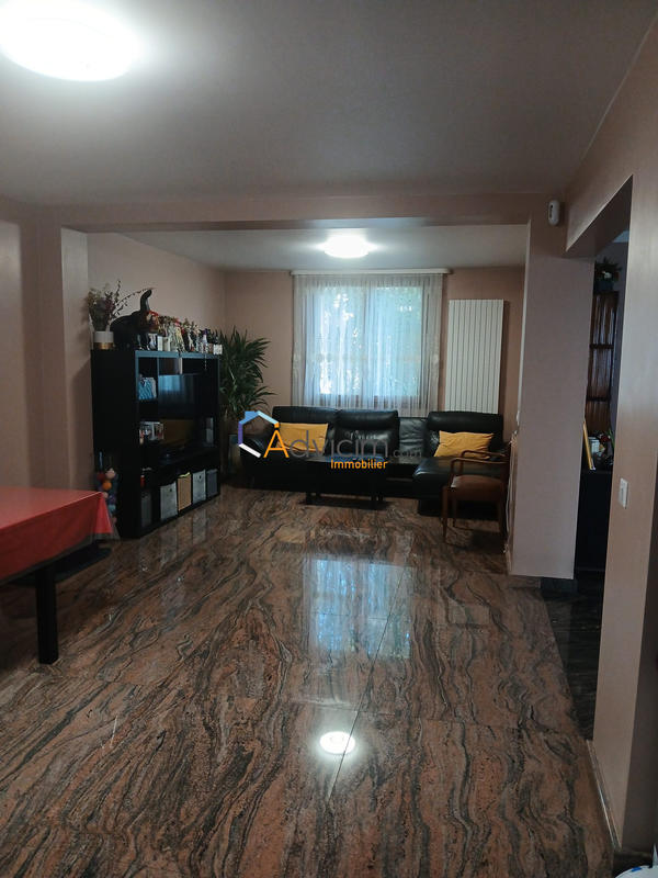 Maison - 192 m² - 6 pièces