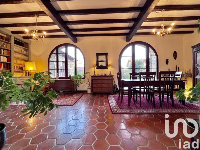 Maison - 400 m² - 13 pièces