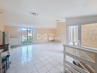 Appartement - 93 m² - 5 pièces