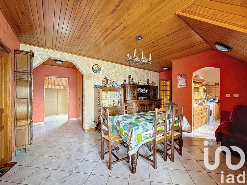 Maison - 275 m² - 8 pièces