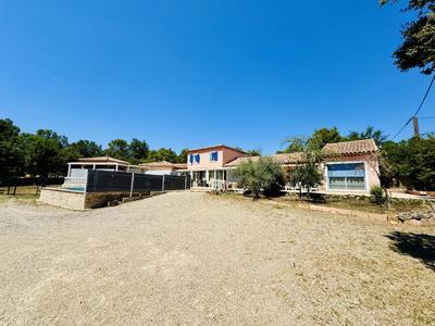 Propriété - 310 m² - 10 pièces