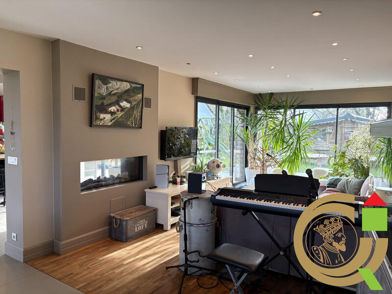 Maison - 172 m² - 7 pièces