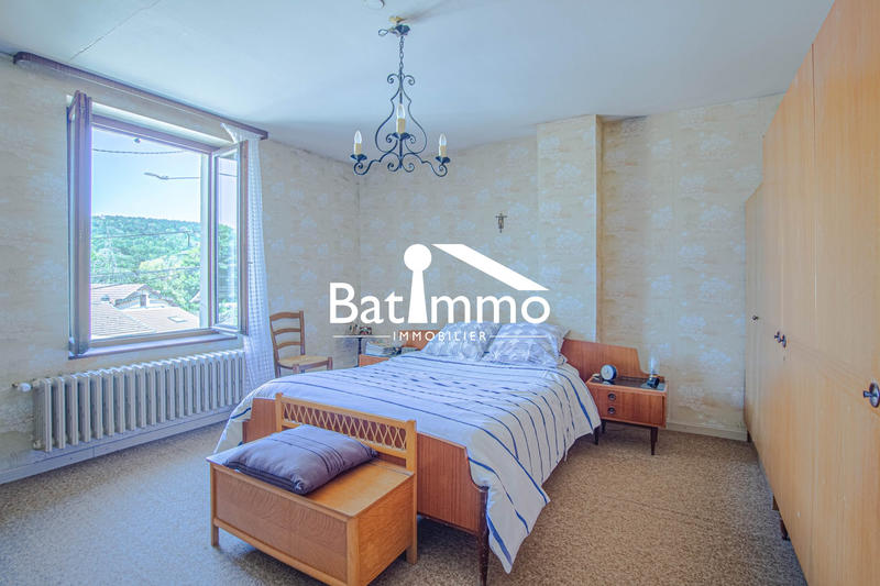 Maison - 180 m² - 7 pièces