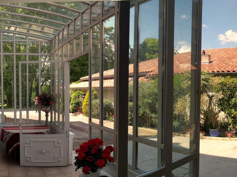 Maison - 325 m² - 12 pièces