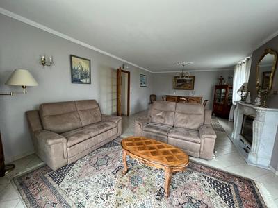 Maison - 159 m² - 6 pièces