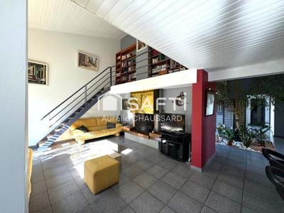 Maison - 171 m² - 6 pièces