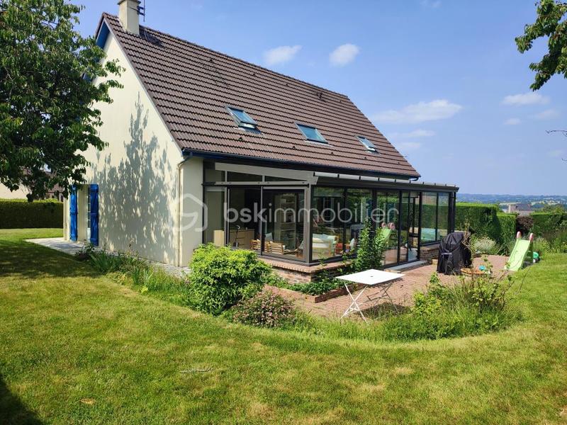 Maison traditionnelle - 163 m² - 7 pièces