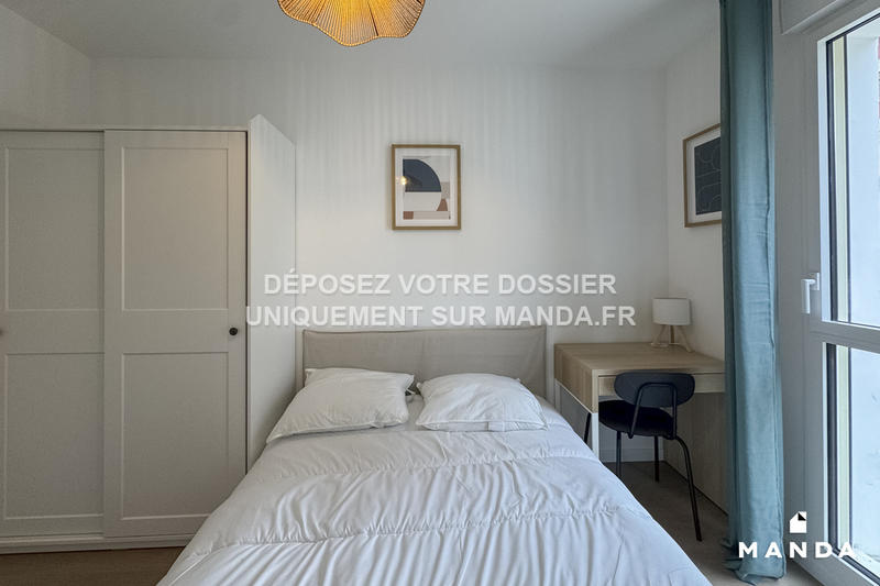 Chambre - 12 m² - 5 pièces