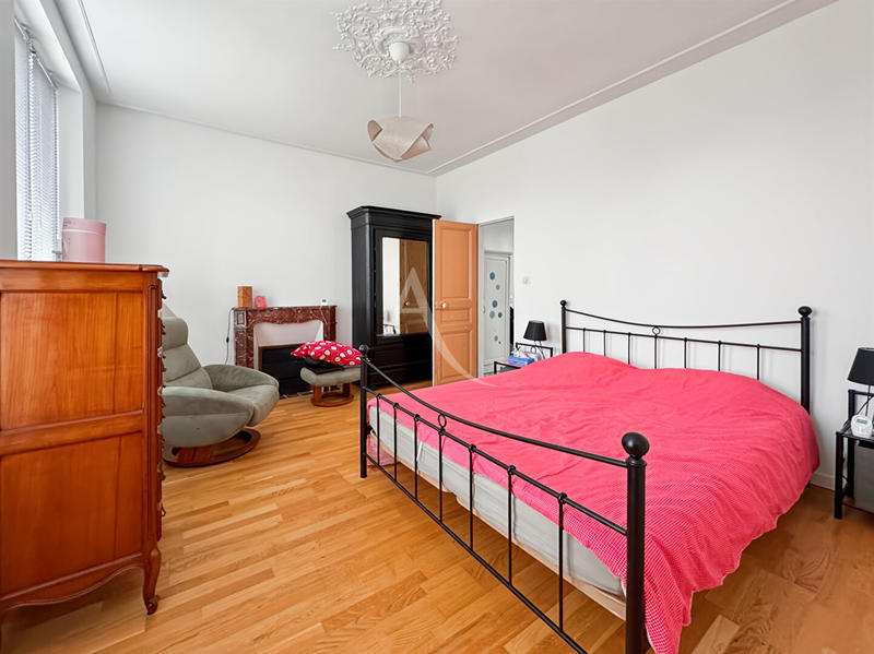 Maison - 193 m² - 6 pièces