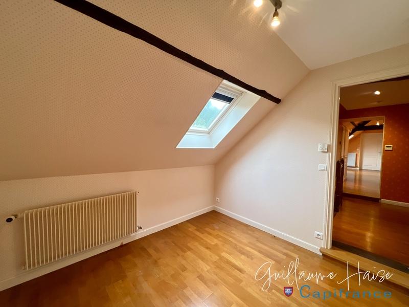 Propriété - 248 m² - 6 pièces